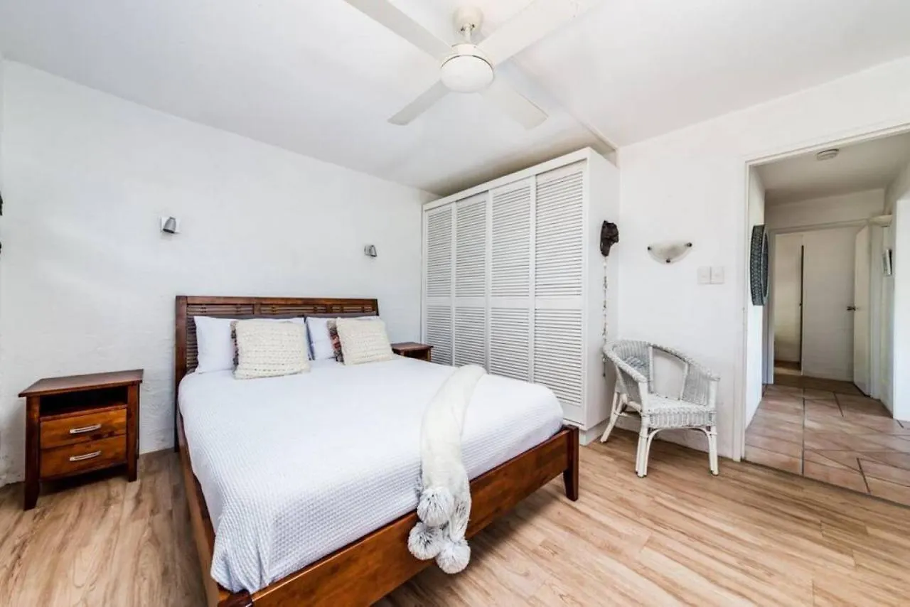 16Kat Holiday Noosa Style, Great Location, Pet Friendly 0*,